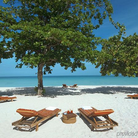 Grand Pineapple Beach Negril Hotel Bagian luar foto