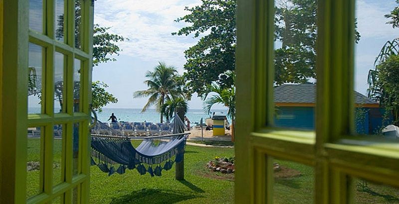 Grand Pineapple Beach Negril Hotel Bagian luar foto